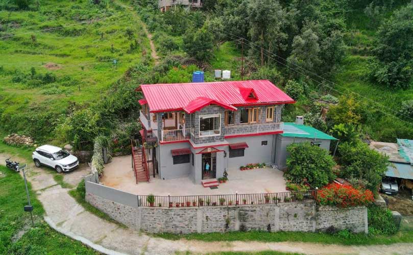 Himalaya Indian family homestay
